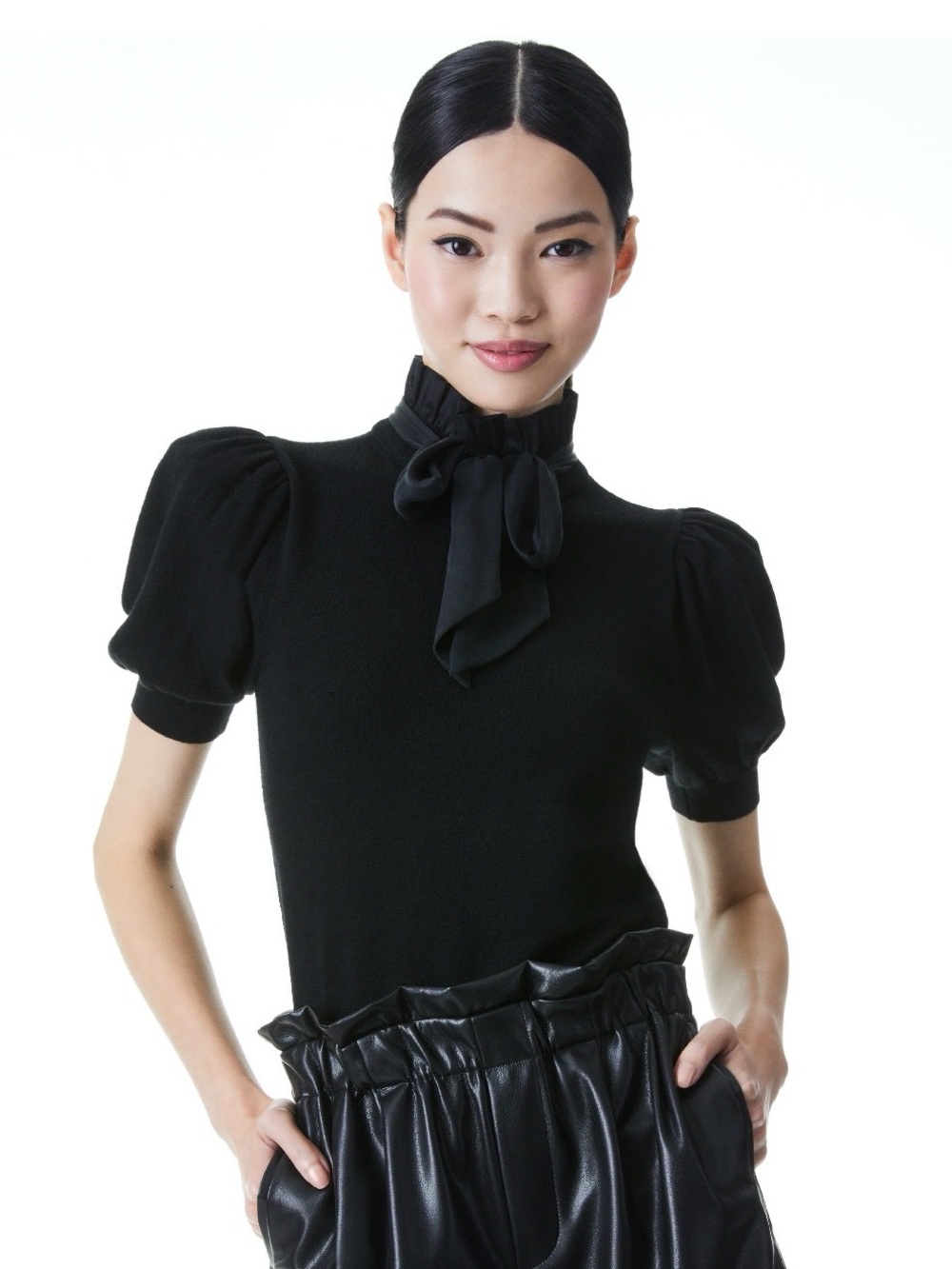 Alice + Olivia Black Puff-Sleeve Tie-Neck Blouse sweater top wool silk tie xs